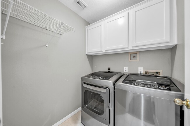 Building Photo - 34 Sparklewood Pl