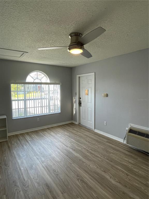 Building Photo - 120 Coco Plum Dr