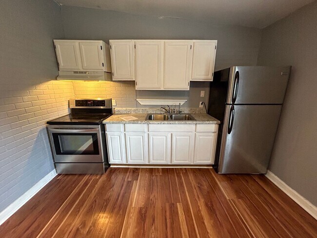 Building Photo - 2319 Observation Dr