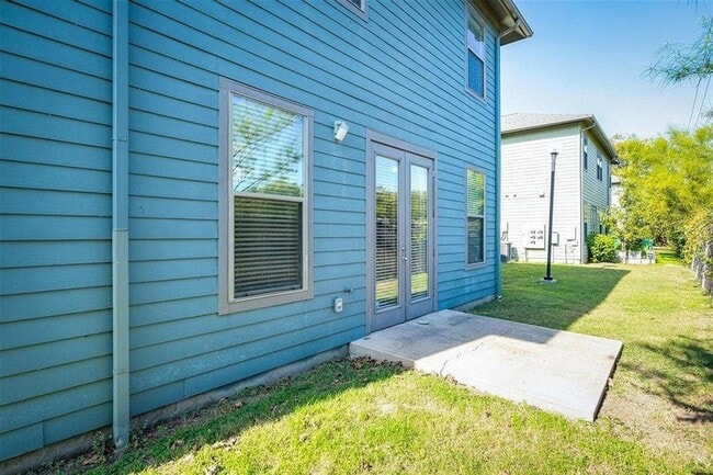 Building Photo - 1201 Grove Blvd