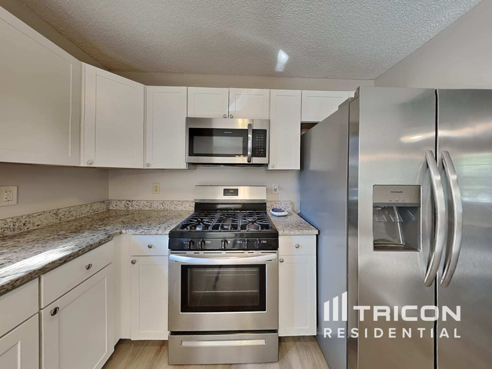 Building Photo - 1684 Watercrest Cir