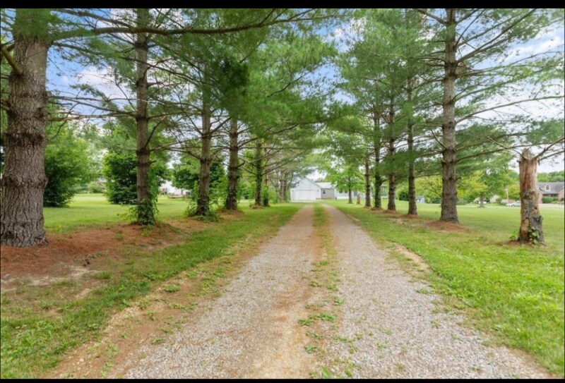 Building Photo - 16020 Union Rd