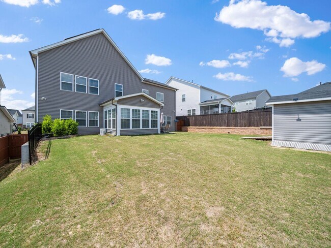Building Photo - Longleaf Estates