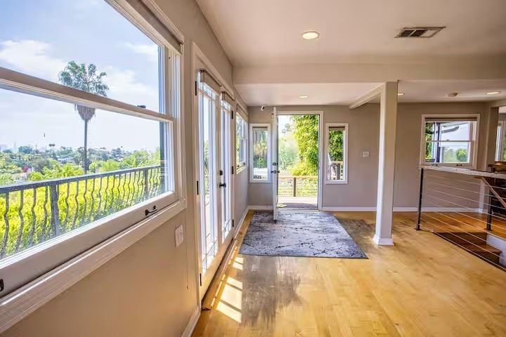 Building Photo - 2597 Dearborn Dr