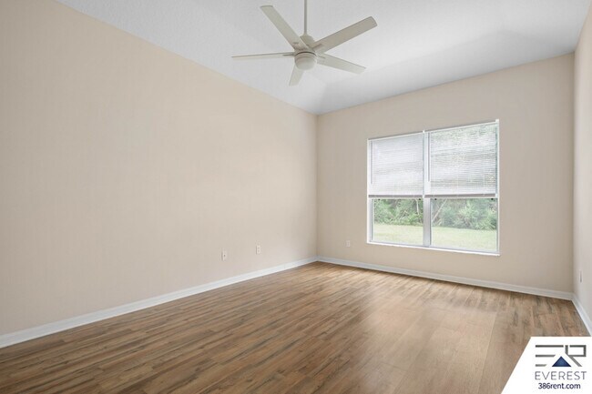 Building Photo - 40 Persimmon Dr