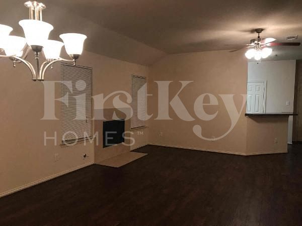 Building Photo - 1218 Jewel Ln