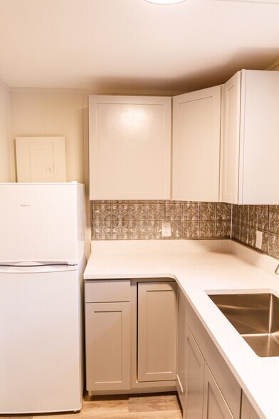 Building Photo - 1558 Orange Grove Rd