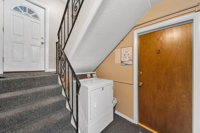 Building Photo - 177 Franklin St