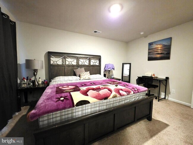 Building Photo - 407 Stream Valley Ct