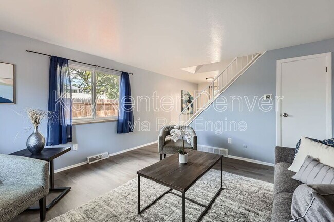Building Photo - 1350 Zephyr St