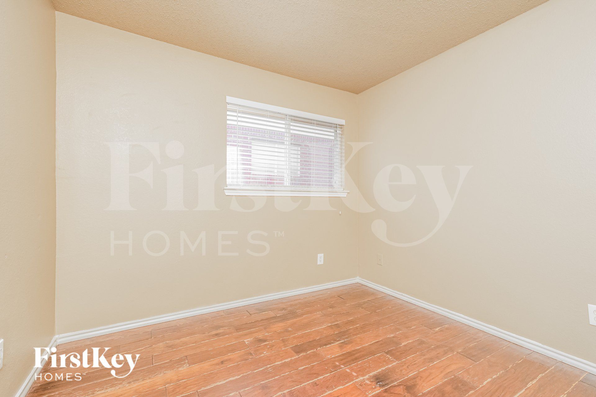 Building Photo - 1132 Beechwood Ln