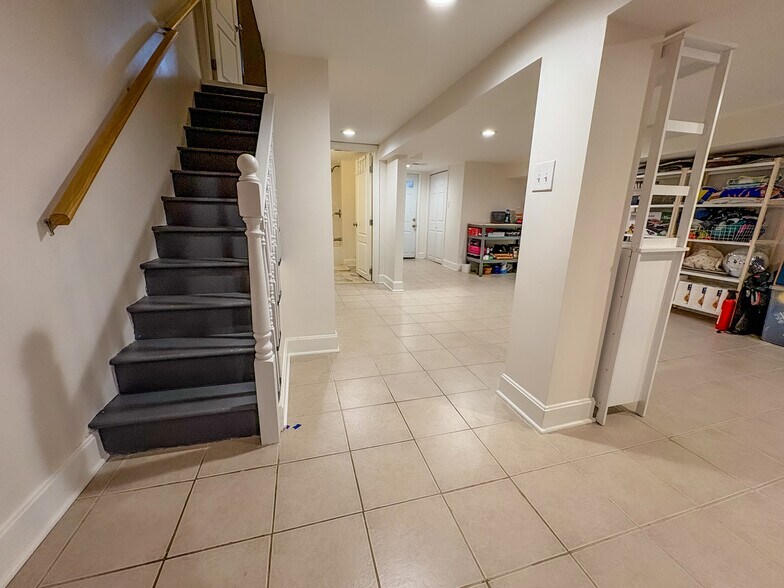 Building Photo - 807 Decatur St NW