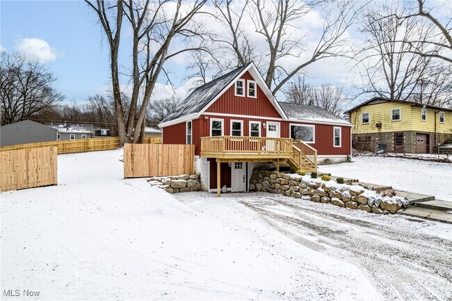 Building Photo - 3101 Wagoner St