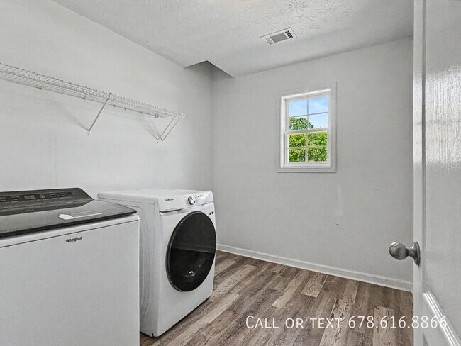 Building Photo - 80 Rivercrest Ln