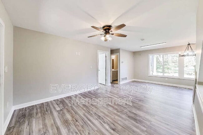 Building Photo - 3713 W 98th St