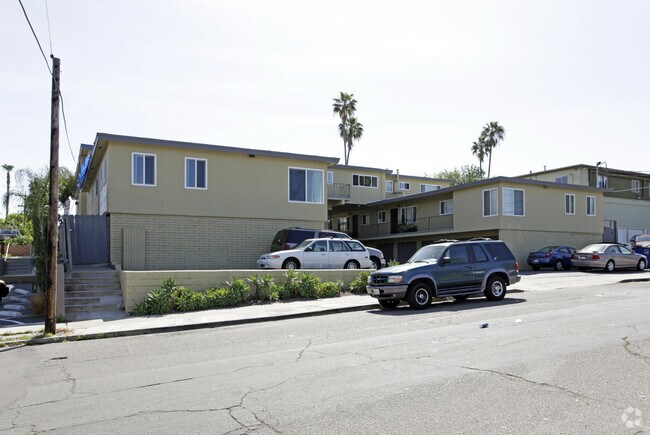 Building Photo - Talmadge Vista Apartments