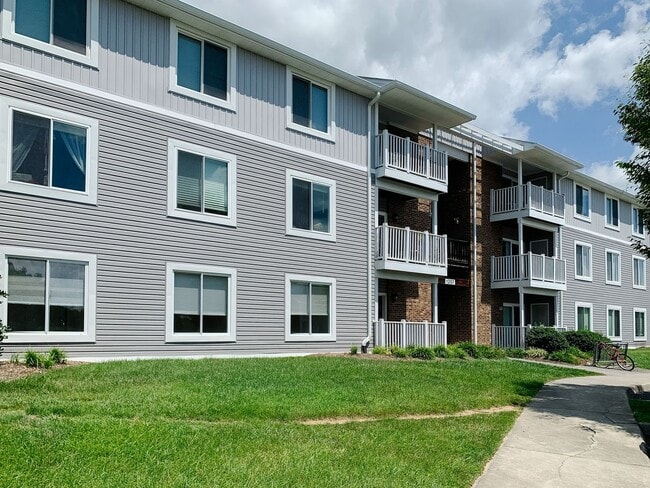 Building Photo - 1207E University Terrace