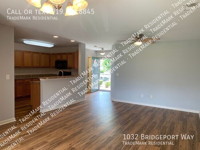 Building Photo - 1032 Bridgeport Way