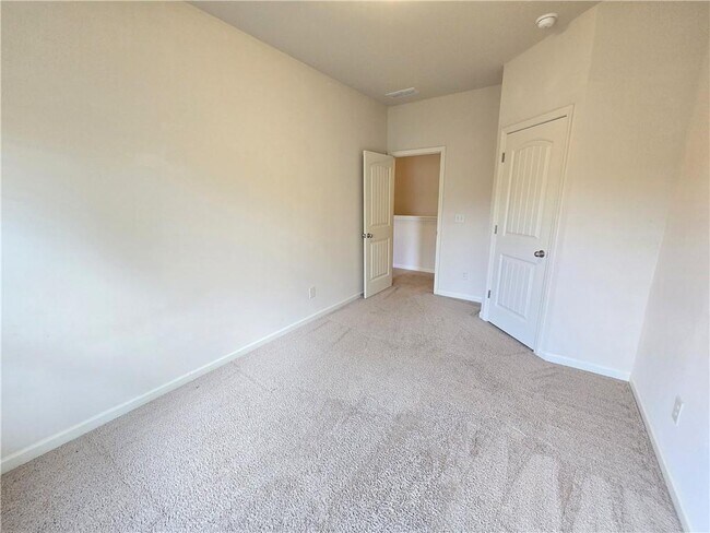 Building Photo - 1043 Blind Brook Cir