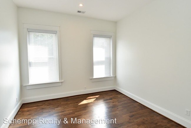 Building Photo - 1764 Frankfort Ave