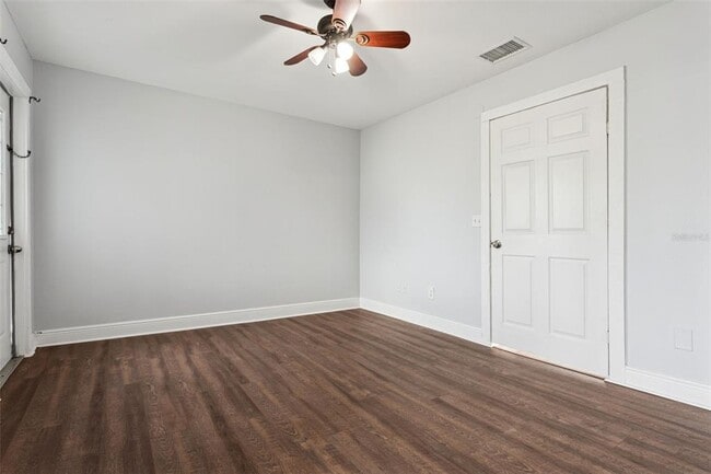 Building Photo - 3923 W Broad St