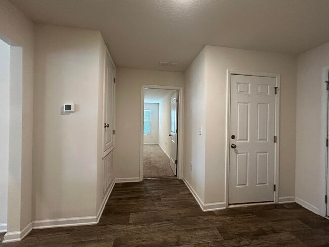 Building Photo - 916 Merganser Way