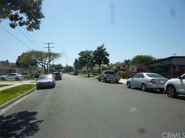 Building Photo - 15910 Harvard Blvd