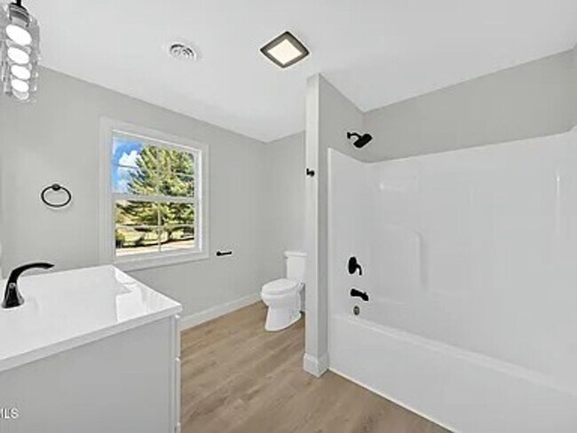 Building Photo - New 4BR/3.5BA Townhome in Meadowview – Modern Living in a Peaceful Historic Setting Near Emory & ...