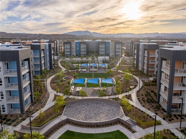 Building Photo - 11055 S Las Vegas Blvd