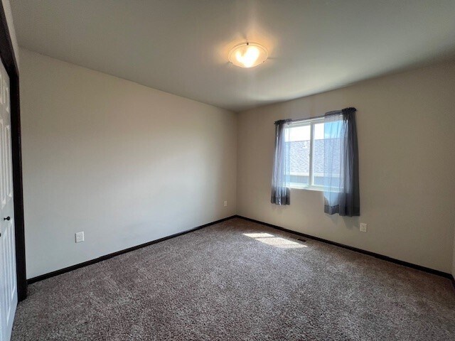 Building Photo - 427 Diamond Ridge Blvd