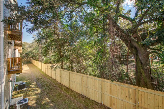 Building Photo - 2161 W Jimtown Dr