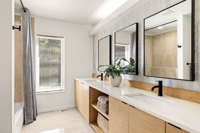 Building Photo - 928 Ditney Way