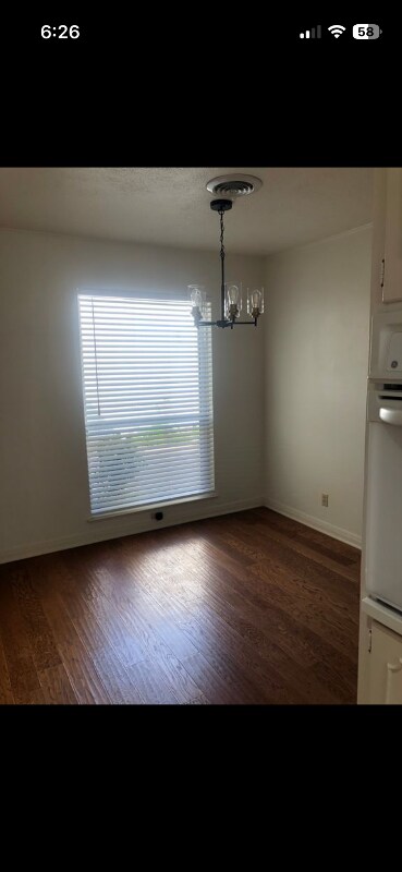 Building Photo - 8241 Forest Ridge Dr