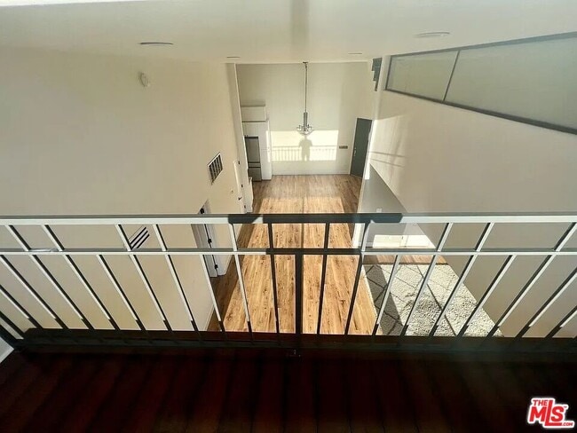 Building Photo - 390 S Sepulveda Blvd