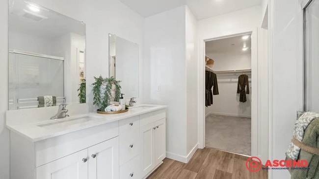Building Photo - Stunning Newly Built Home In Gossamer Grove!