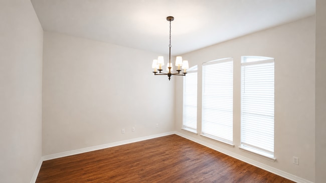 Building Photo - 2310 Summer Brook Dr