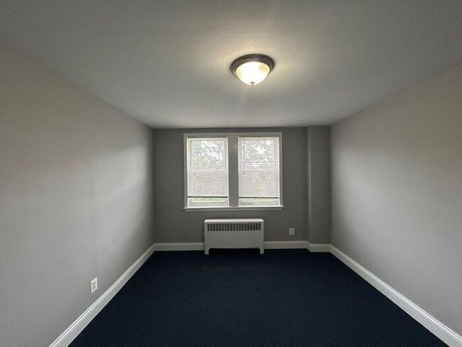 Building Photo - 3 Bedroom Home with a Finished Basement