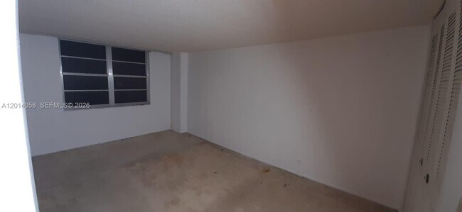 Building Photo - 251 174th St