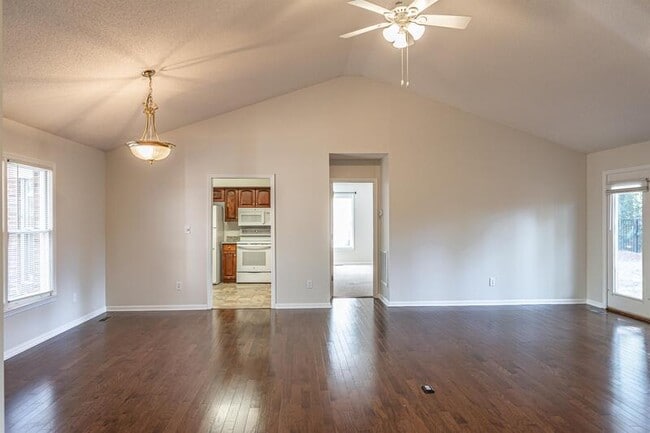 Building Photo - 22 La Quinta Loop