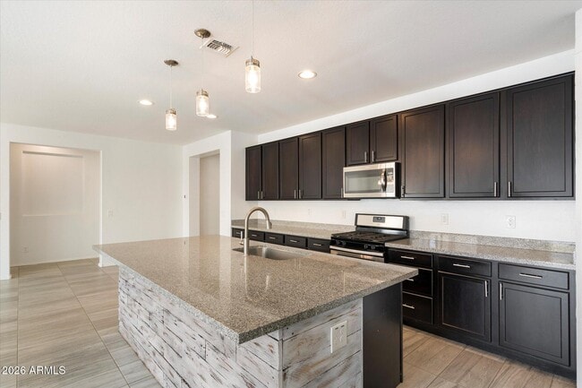 Building Photo - 22457 E Duncan St