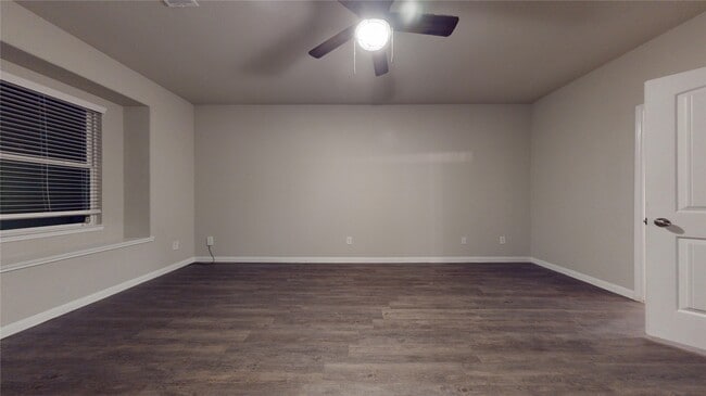 Building Photo - 3535 Cannon Dr