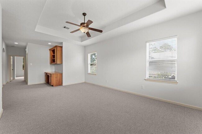 Building Photo - 3 N Beech Springs Cir
