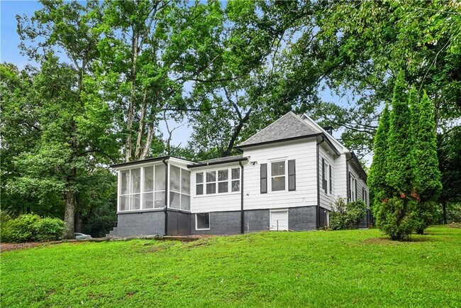 Building Photo - 5383 Tilly Mill Rd