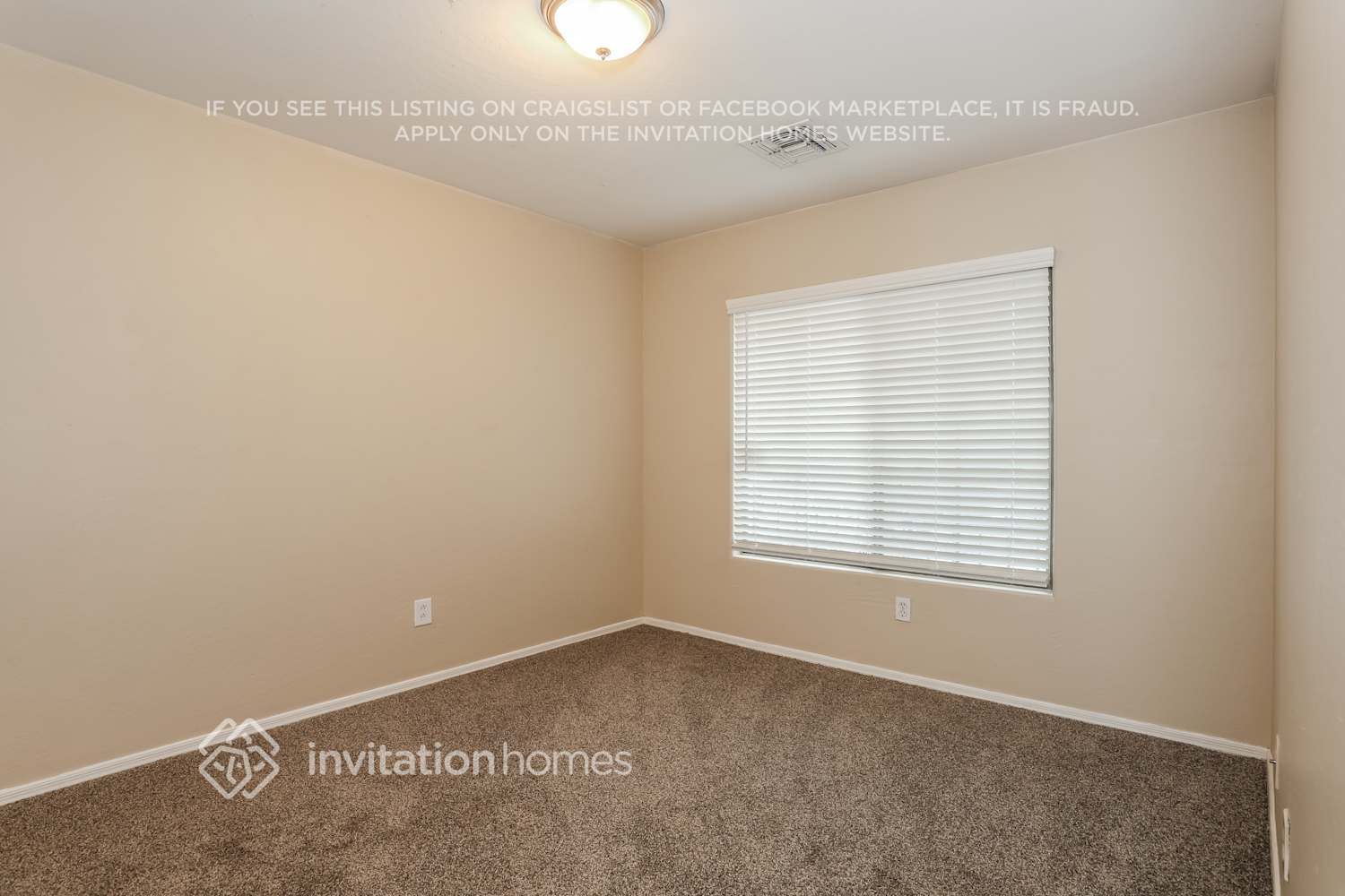 Building Photo - 1545 W Burgess Ln