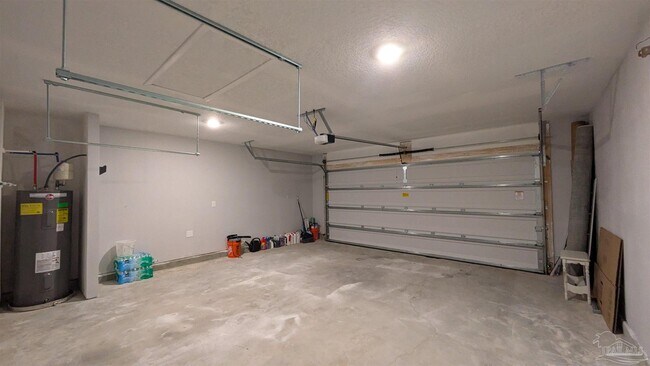 Building Photo - 10624 Queens Gate Cir