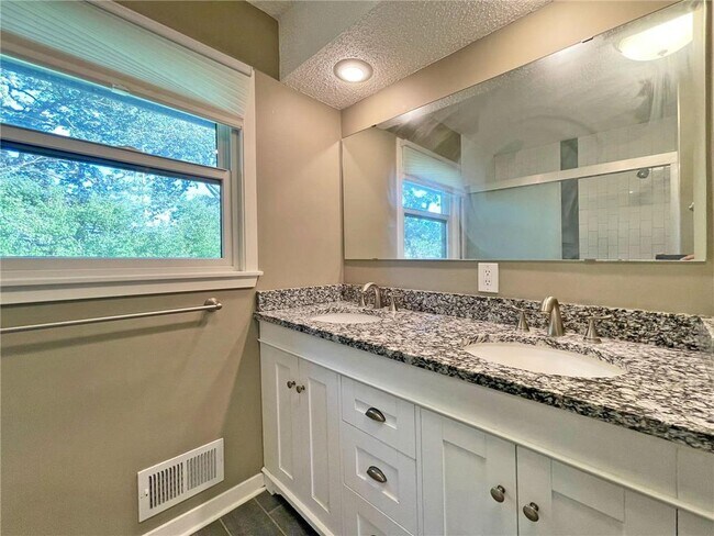 Building Photo - 6313 France Ave S