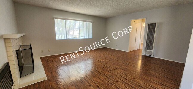Building Photo - 1359 Springfield St