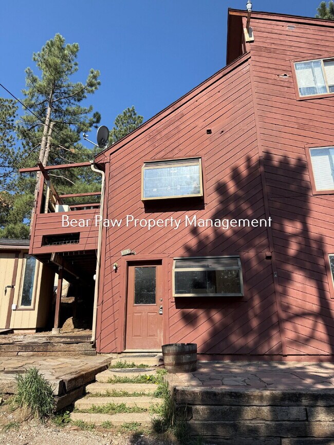 Building Photo - One Bedroom, plus Office Duplex in North Evergreen that includes Utilities!