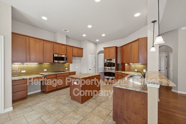 Building Photo - 226 Hamburg Ave