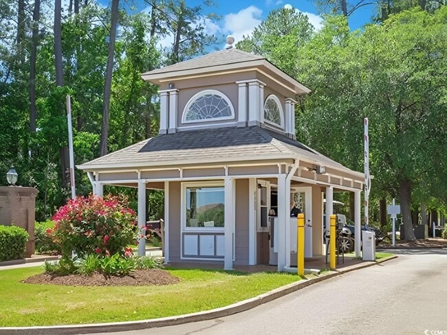 Building Photo - 6840 Blue Heron Blvd